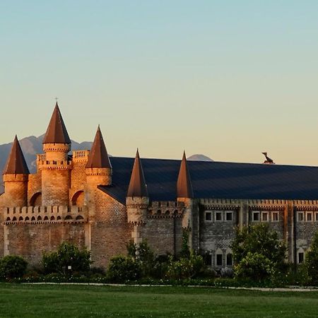 فندق Bygracealone Manor Outeniekwa المظهر الخارجي الصورة