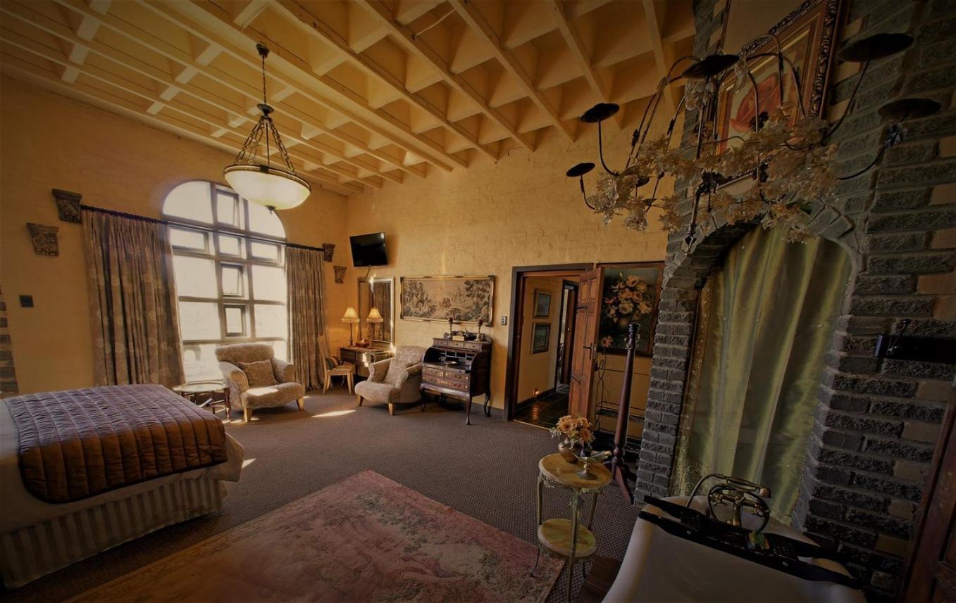 فندق Bygracealone Manor Outeniekwa المظهر الخارجي الصورة