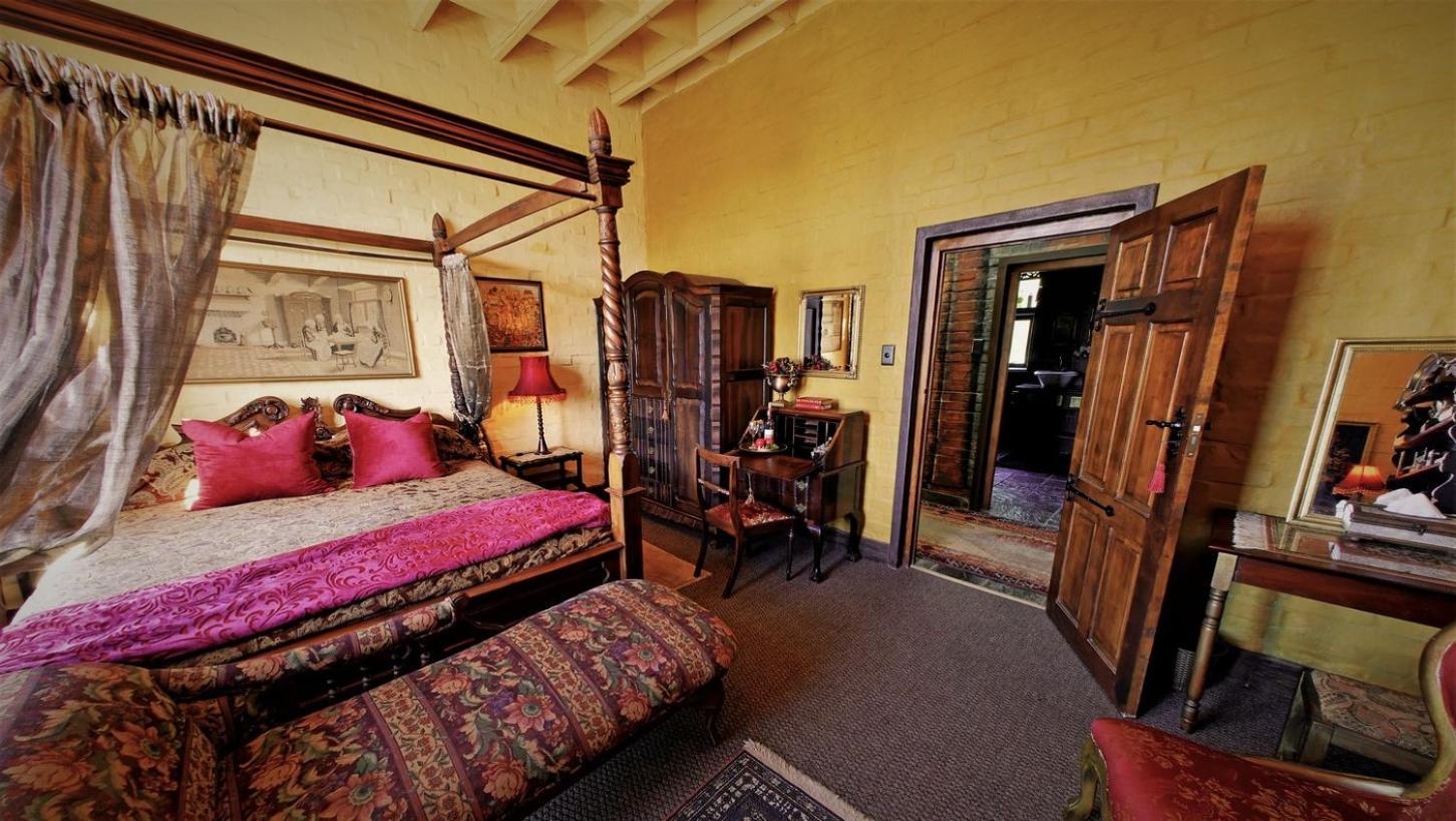 فندق Bygracealone Manor Outeniekwa المظهر الخارجي الصورة