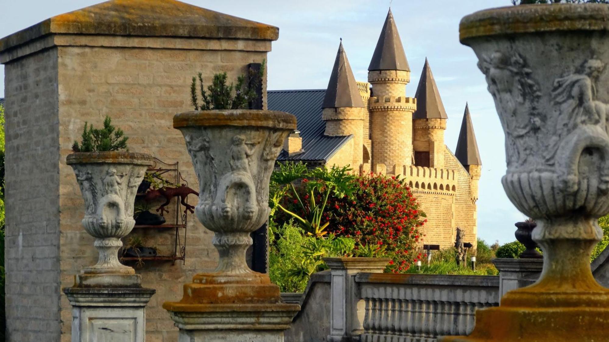 فندق Bygracealone Manor Outeniekwa المظهر الخارجي الصورة